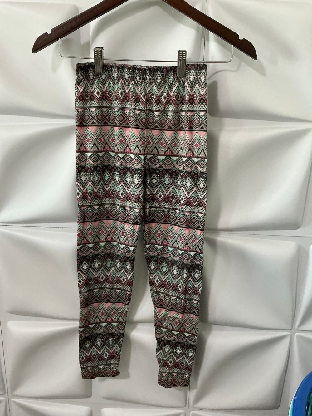 Knitworks Pink Ikat Printed Lightweight Lounge Jogger Pants Women's Size Small